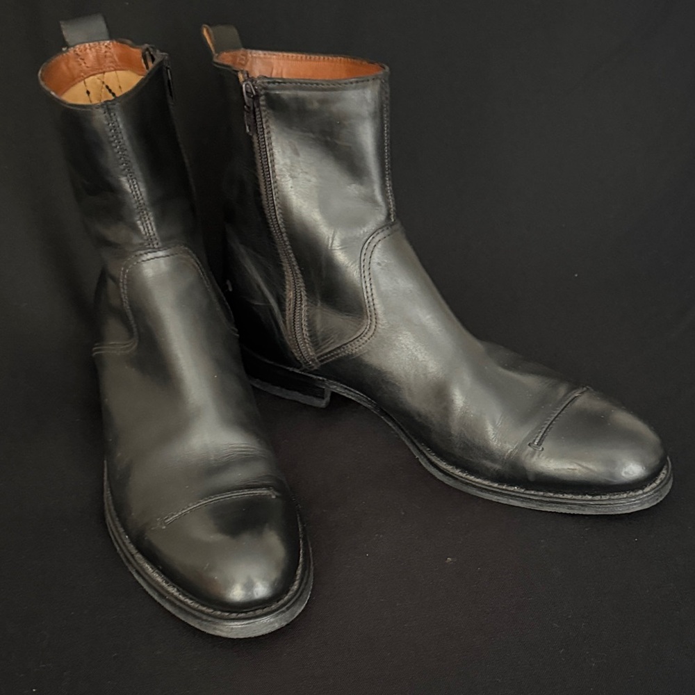 CoSTUME NATIONAL Leather Dress Boots